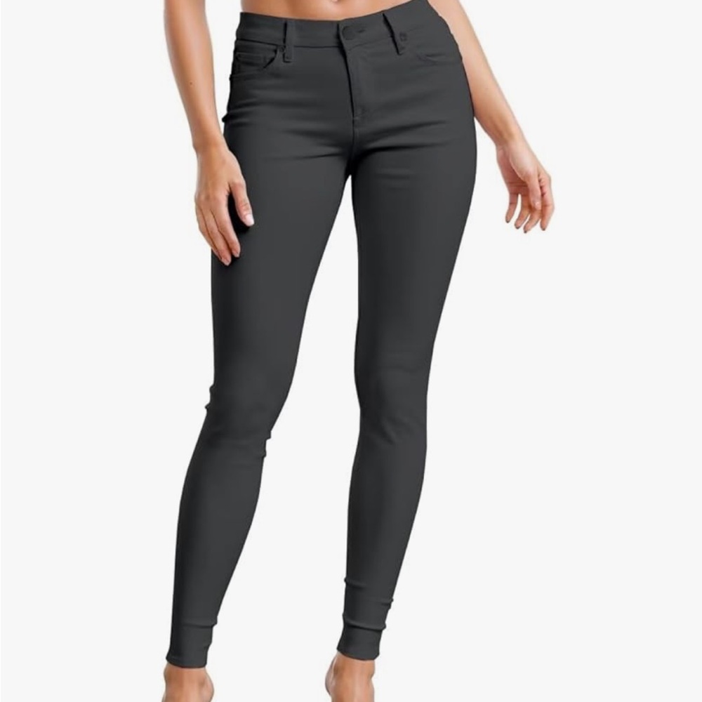 Hybrid & Company Women's Skinny Pants in Charcoal Gray